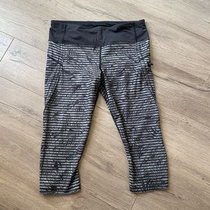 Lululemon Wunder Under Feather Print Cropped Leggings